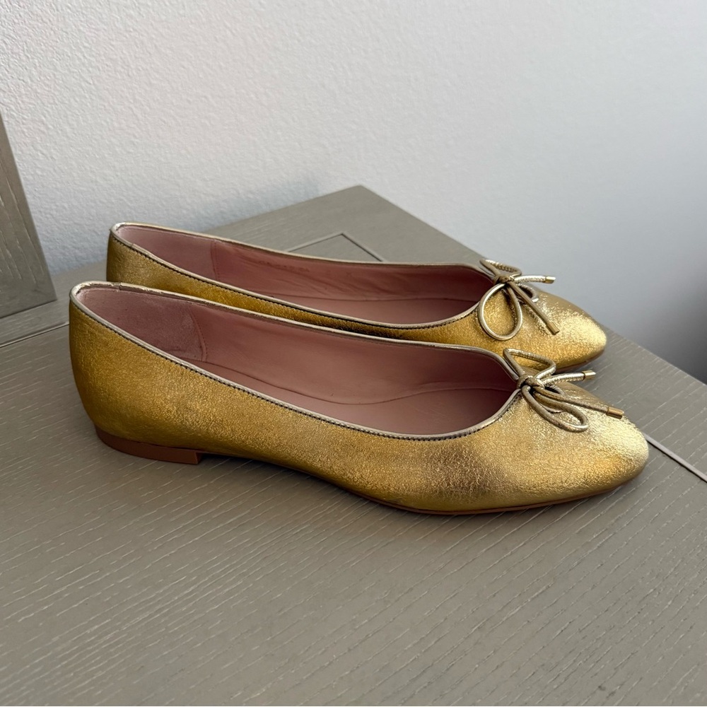 Stuart Weitzman Gabby Bow Ballerina Flats - Gold